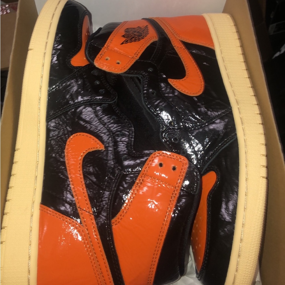 Jordan 1 shatter backboard, Size 9 brand new